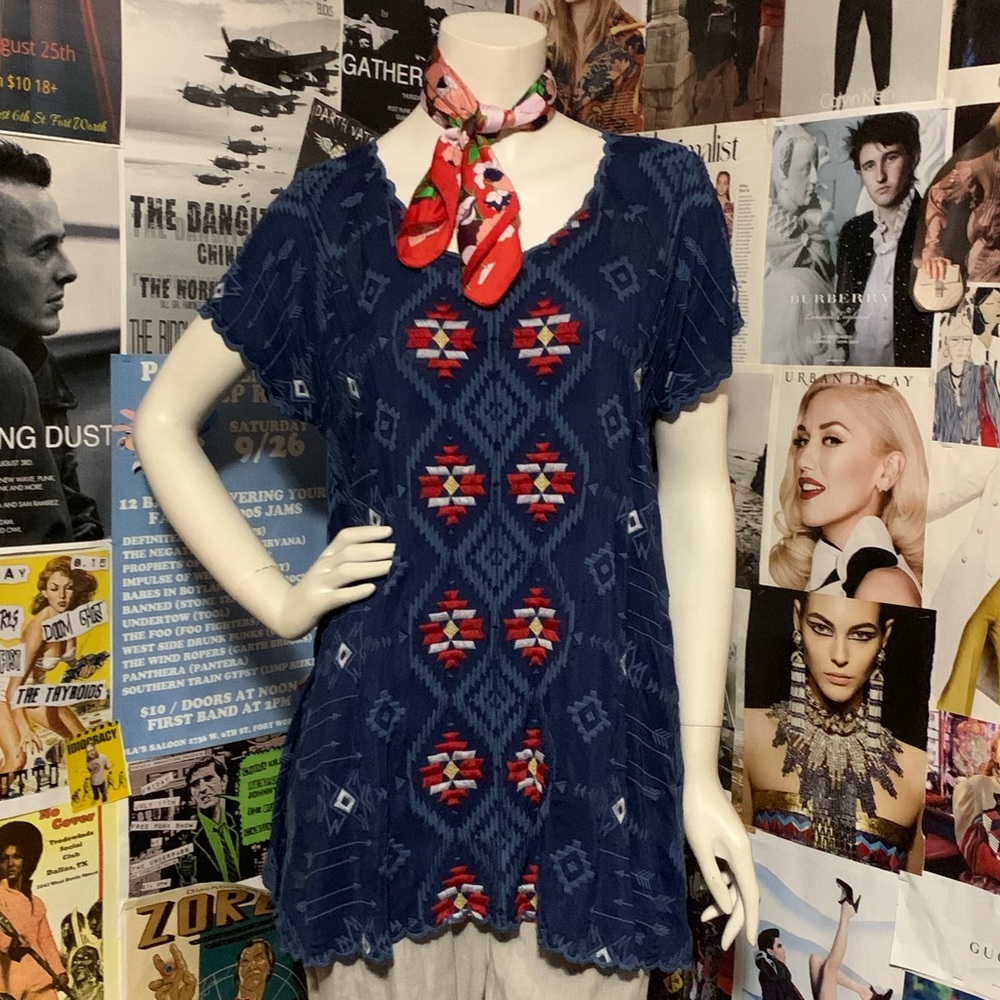 Johnny Was Blue Top w Multi Clr Embroidery - Sz M